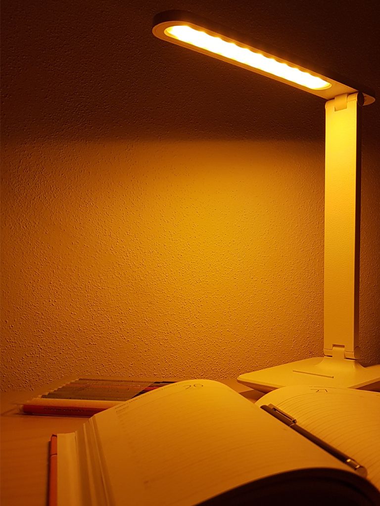 Biodynamická lampička s akumulátorem - První krok PC amber světlo bez modré a zelené složky