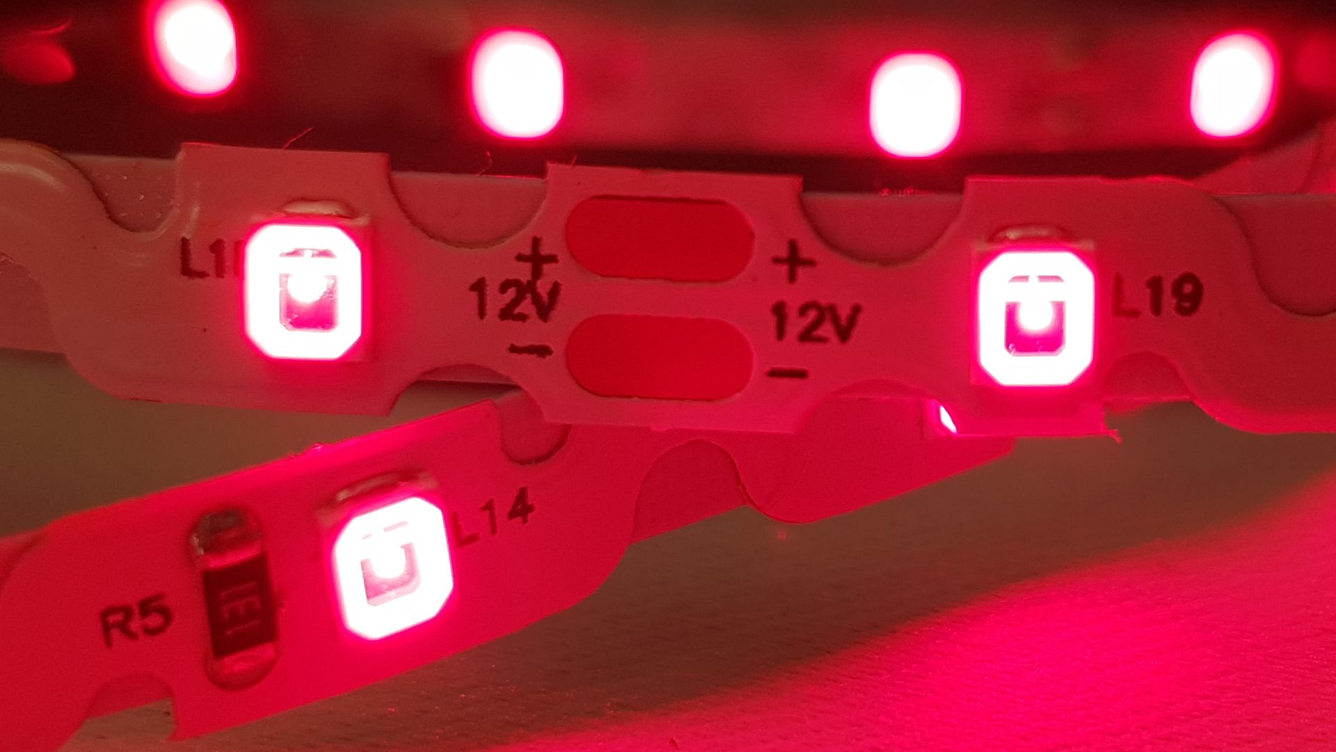 LED pásek DEEP RED 670nm - červený led pásek 670 nm