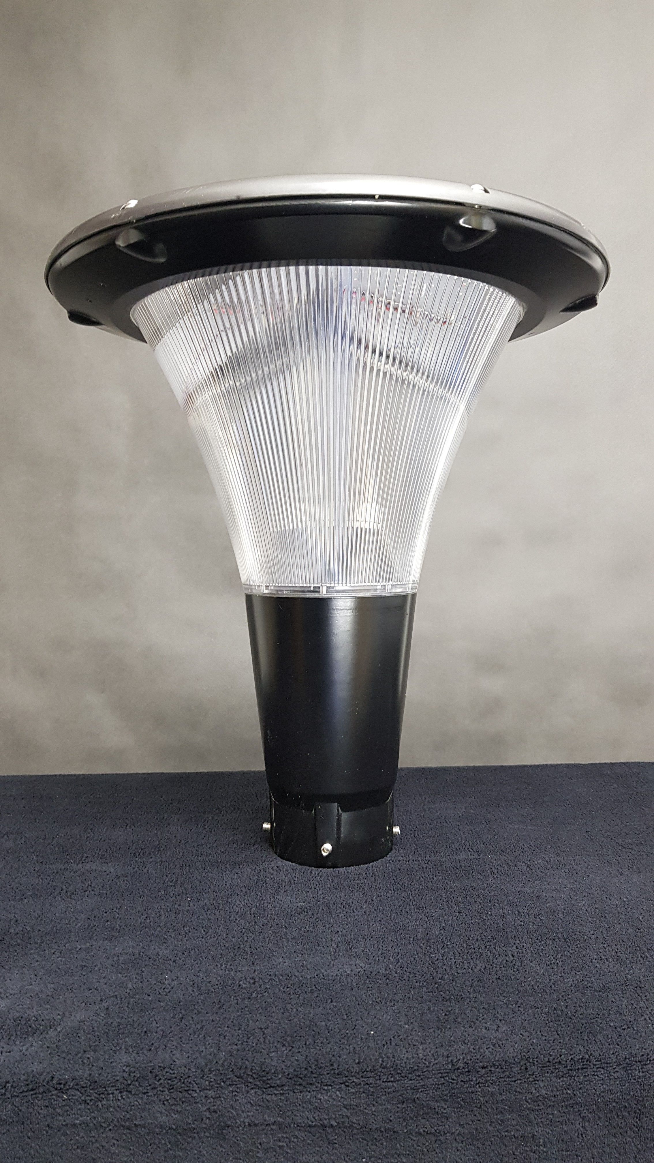 LED veřejné osvětlení bez modré složky