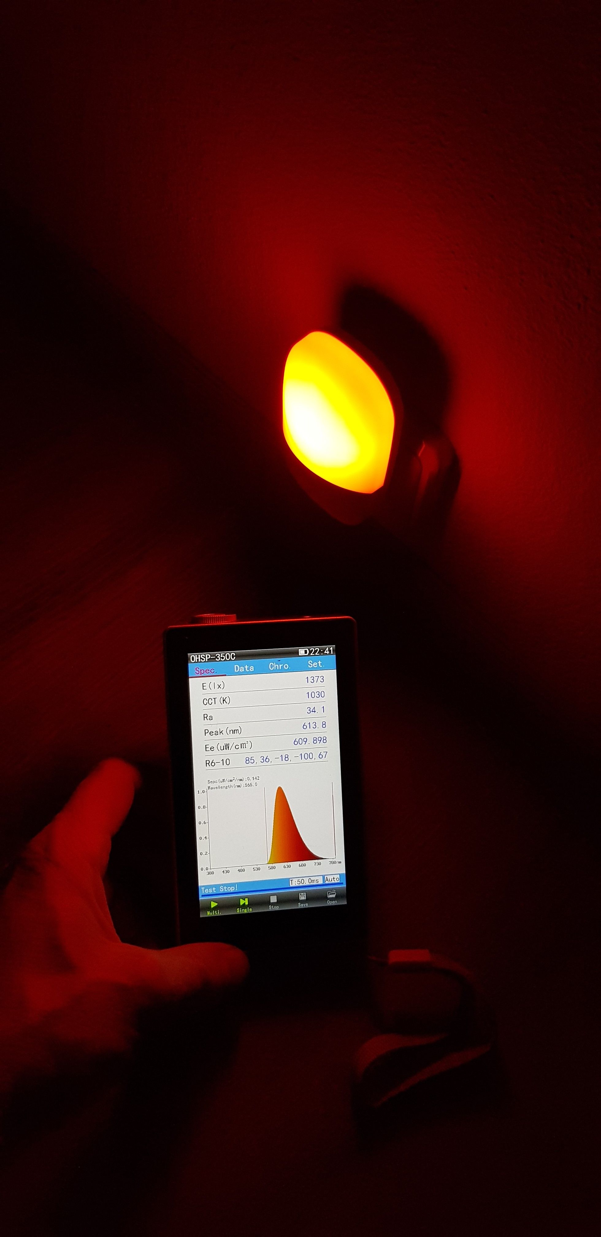 Svítidlo do zásuvky bez modré a zelené složky světla - Noční led světlo se senzorem pohybu do zásuvky