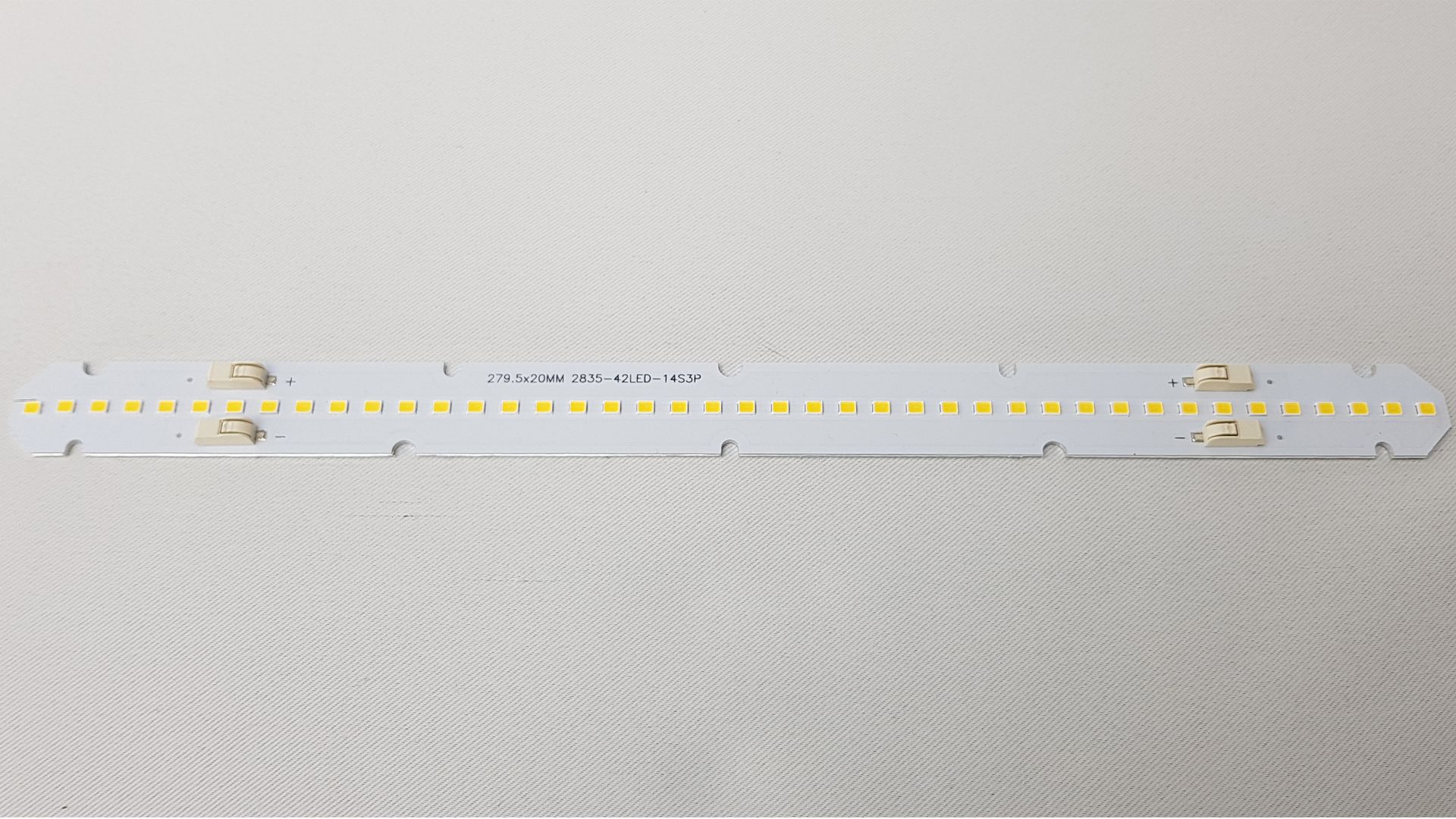 Umělé sluneční světlo 4000K