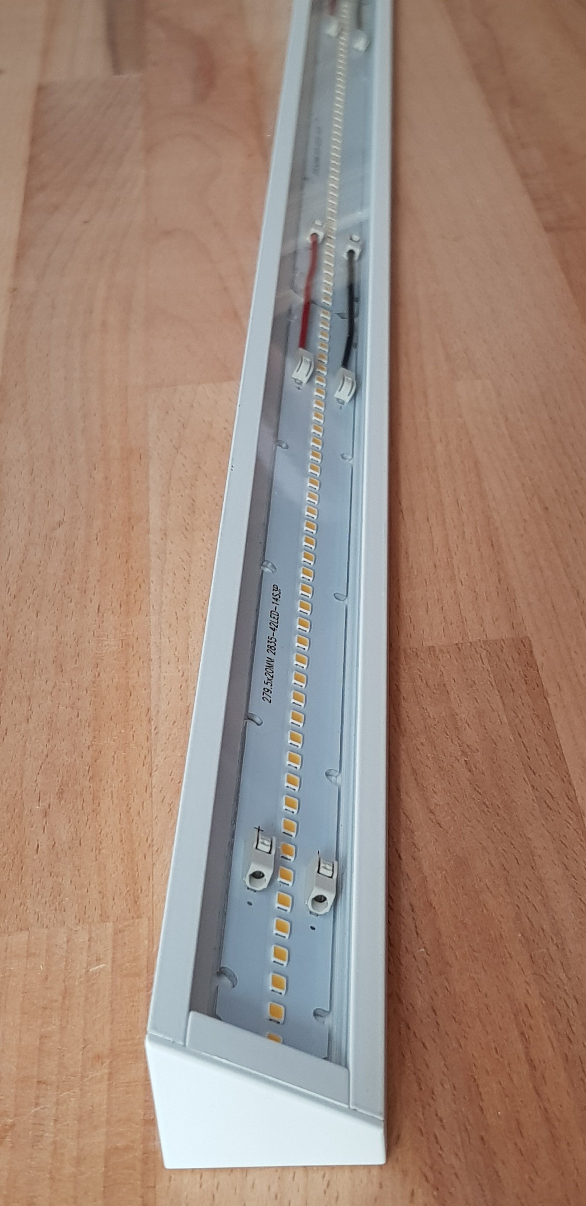 Umělé sluneční světlo 4000K - Lineární svítidlo vyrobené těmito LED moduly