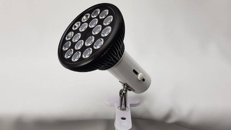 Infražárovka pro fotobiomodulaci a LLLT - Infračervená žárovka pro léčbu bolesti