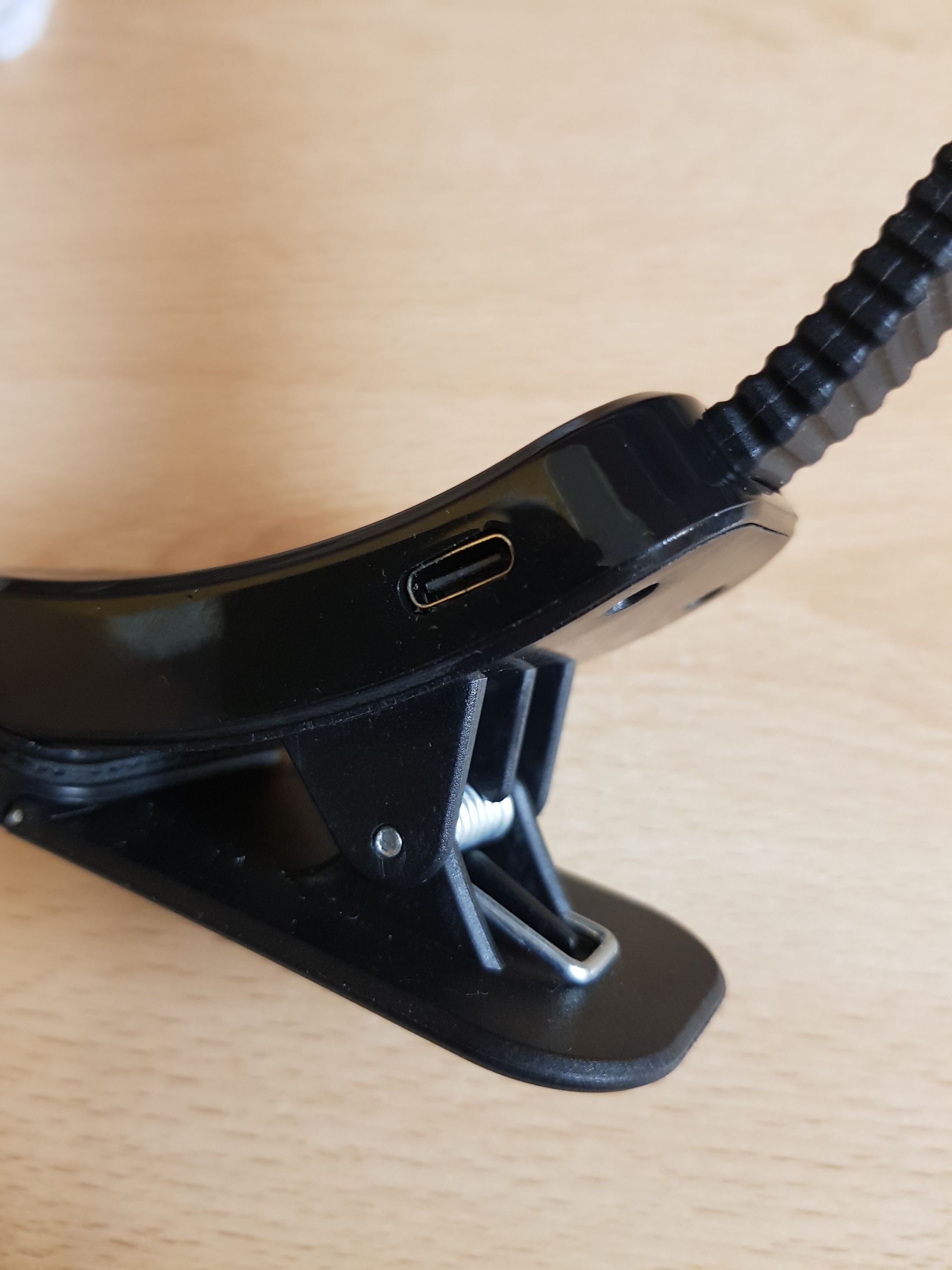 Lampička bez modrého světla - Lampička na čtení s klipem