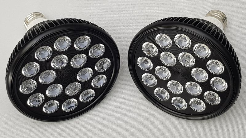 Biostimulační světlo pro ošetření kožních potíží - kosmetický zářič anti aging terapie anti akné