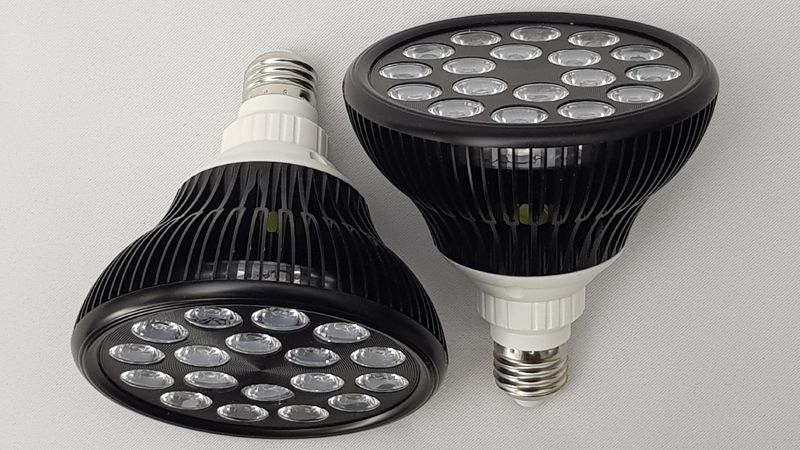 Biostimulační světlo pro ošetření kožních potíží - léčba světlem světelná terapie