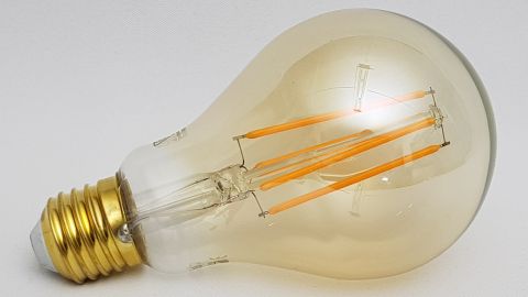 Večernice - žárovka pro dlouhé večery