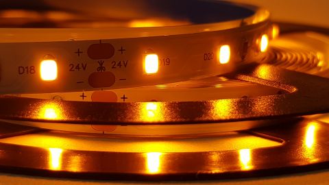 LED pásek PC Amber 1400K - 1600K