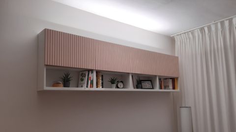 Lineární plnospektrální svítidlo pro nepřímé osvětlení